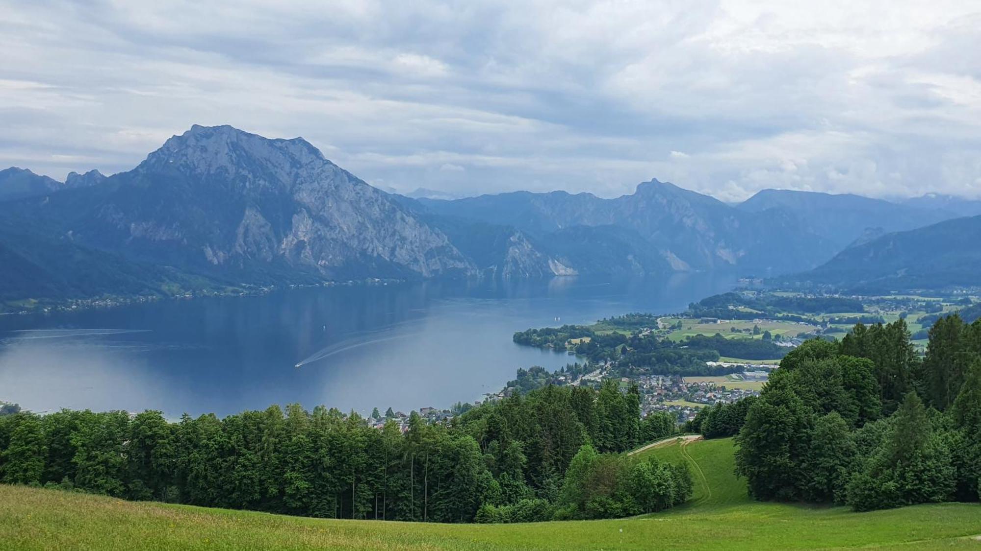 Luxurioeses Mit Garten & Terrasse In Der Naehe Vom Im Schoenen Salzkammergut Apartment